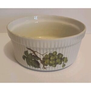 BIA Cordon Bleu 8-Inch Round Ribbed Souffle Dish Casserole White with Fruit